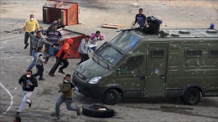 Egypt clashes claim 638 lives; UNSC to meet,US cancels jt. military exercise