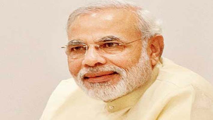 Modi challenges Manmohan Singh to a debate on development