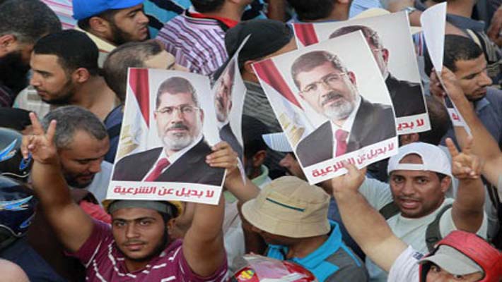 Morsi supporters vow to keep protesting