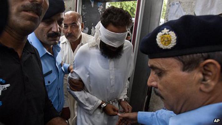 Pak court dismisses charges against cleric in blasphemy case