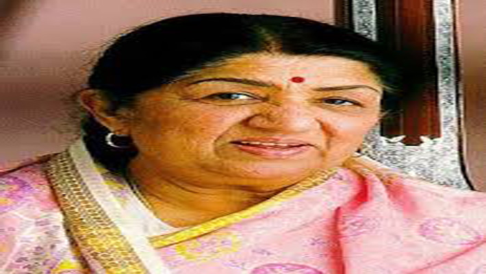 Manish Tewari presents first Yash Chopra Memorial Award to legendary singer Lata Mangeshkar