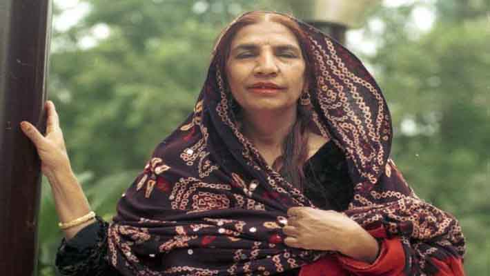 Legendary Pak singer Reshma passes away