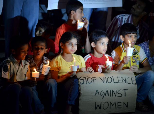 21-year-old gang-raped on busy Kolkata road