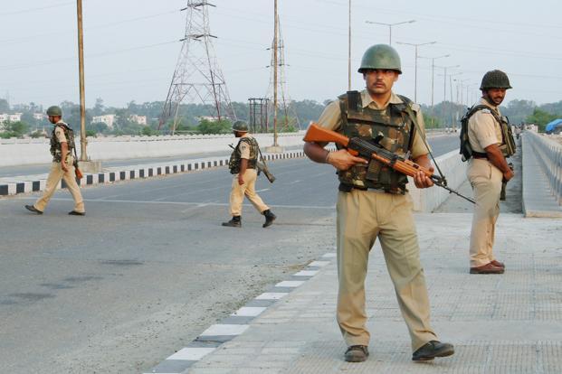 Kashmir tense, restrictions imposed, Amarnath yatra suspended