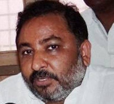 Non-bailable warrant against Dayashankar