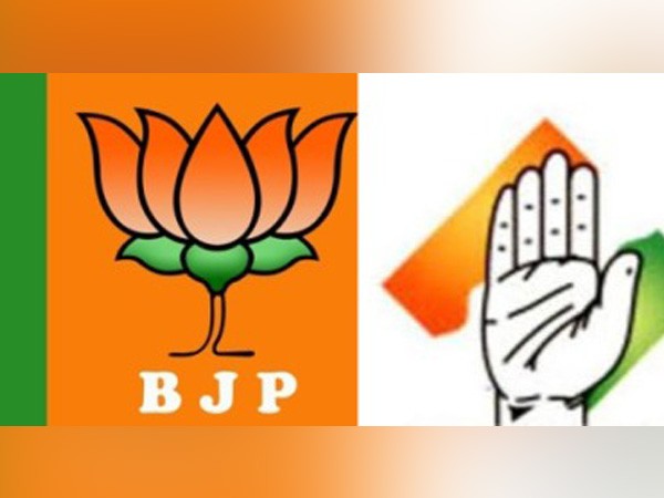 Congress giving tough fight to BJP in early trends