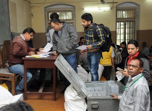 Guj polls: 11 pc voter turnout in first two hours