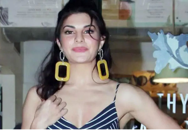 Actor Jacqueline Fernandez stopped at Mumbai airport from flying abroad