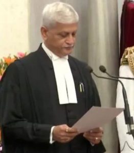 Justice UU Lalit takes oath as 49th Chief Justice of India – Kerala ...