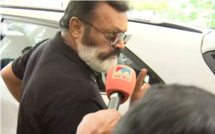 Suresh Gopi files complaint against journalists for blocking his way